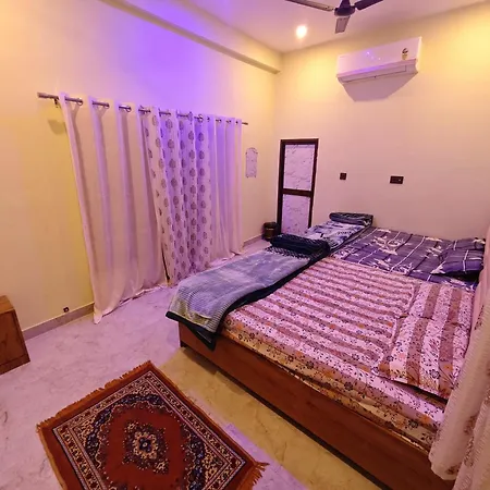 Krishna Home Stay Ayodhya Room photo