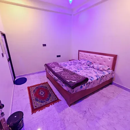Krishna Home Stay Ayodhya Room photo