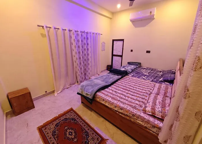 Krishna Home Stay