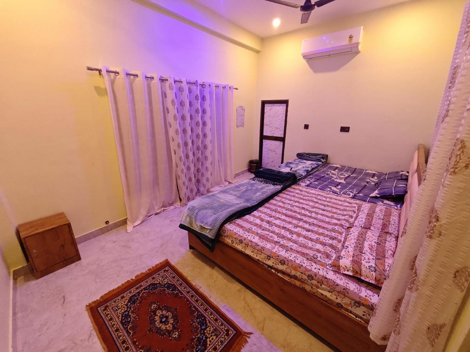Homestay Krishna Ayodhya